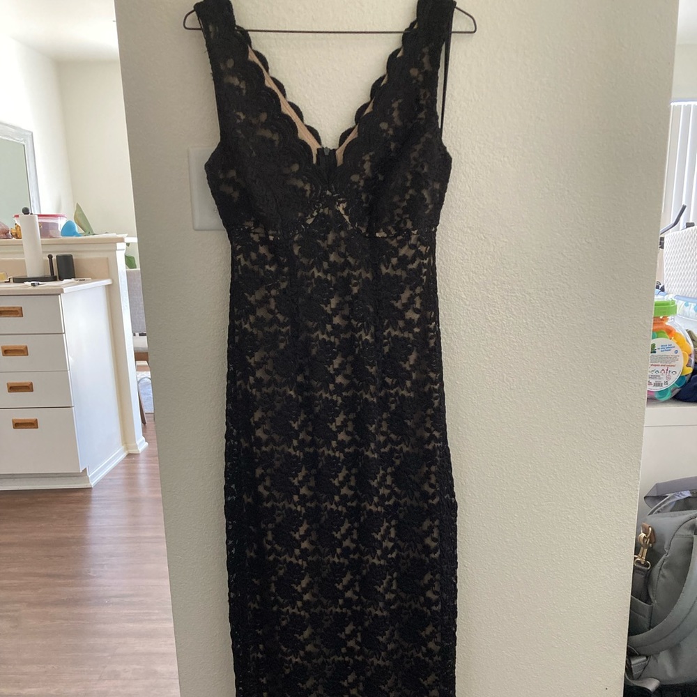 Dressbarn Collection Black Lace Overlay Gown